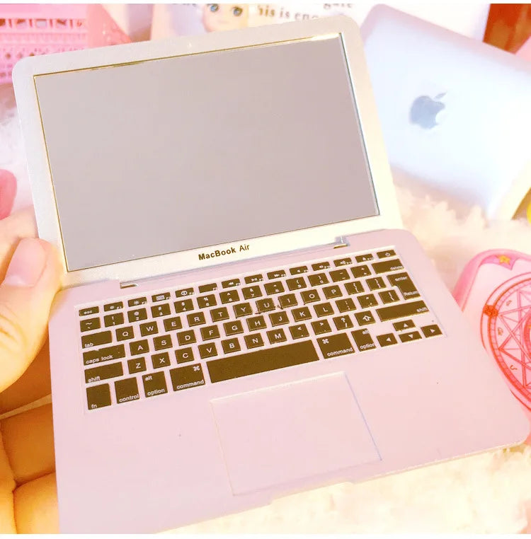 NEWBORN MINI LAPTOP