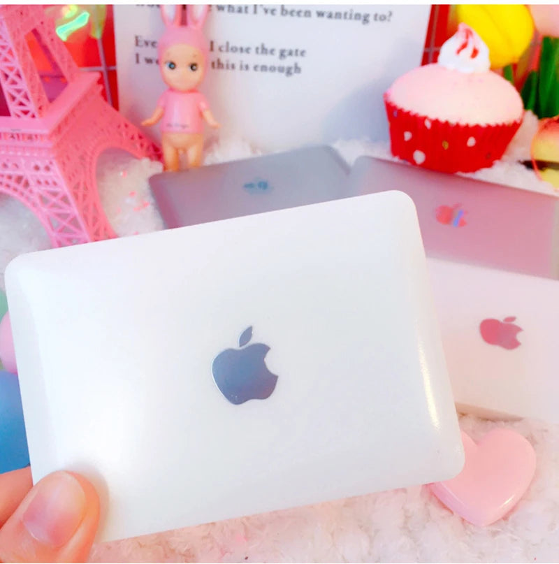NEWBORN MINI LAPTOP